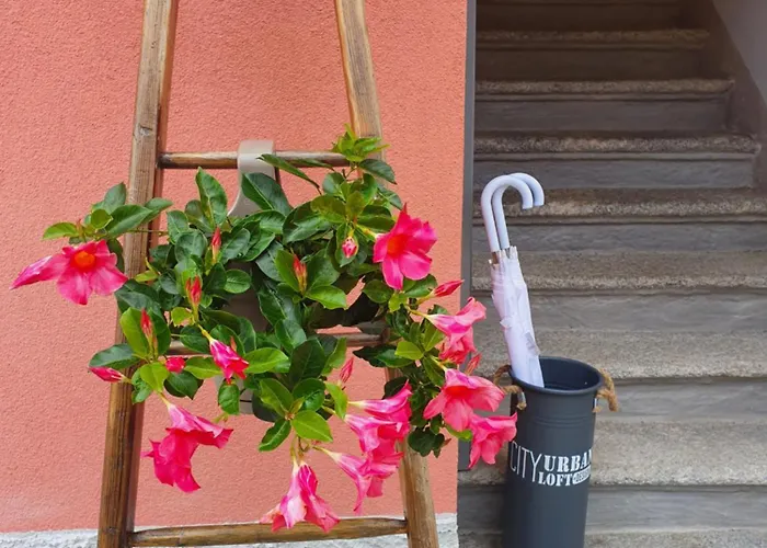 Corte Sant'andrea - Near דירה