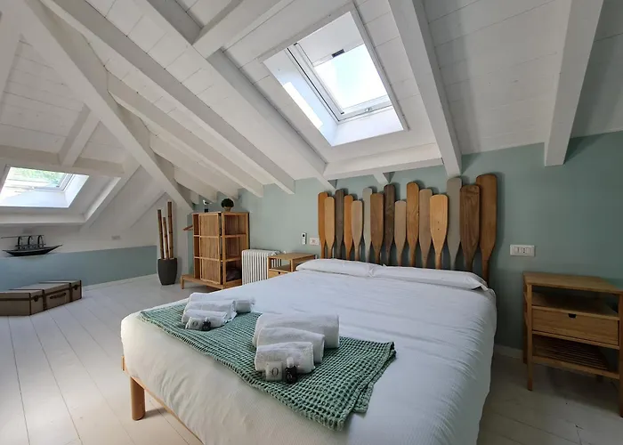 Corte Sant'andrea - Near דירה