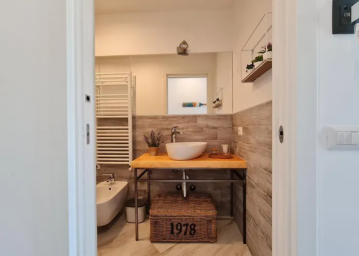 Corte Sant'andrea - Near דירה