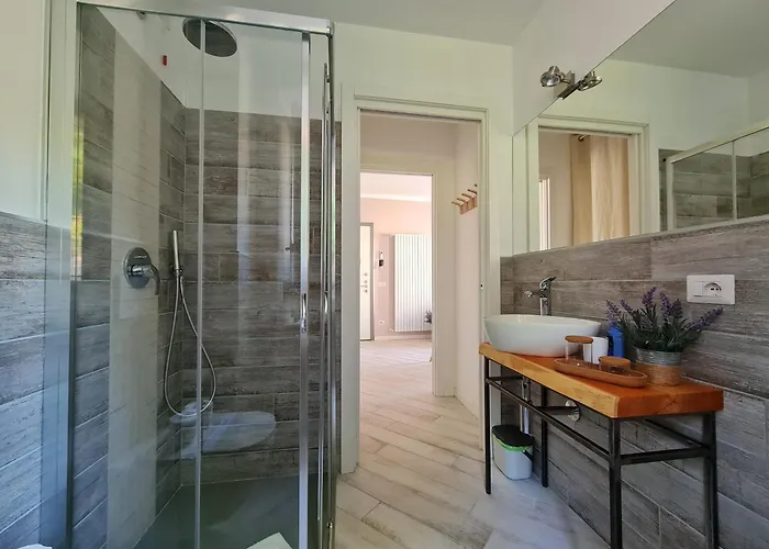 Corte Sant'andrea - Near דירה