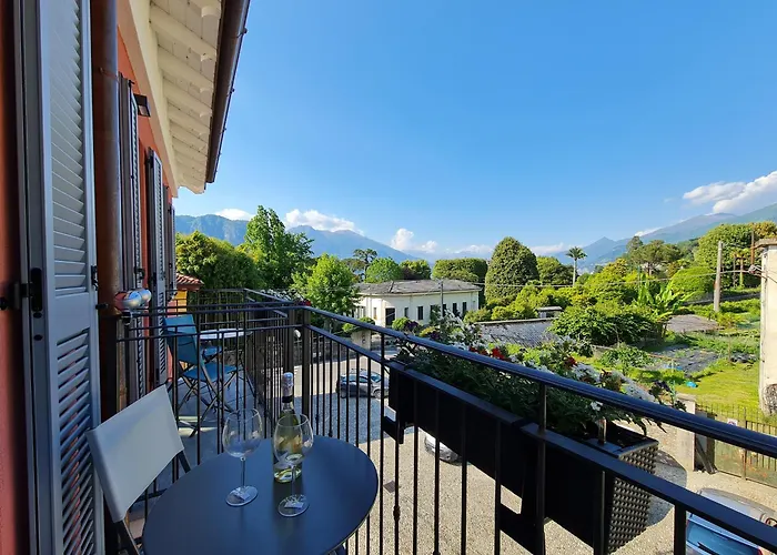 Corte Sant'andrea - Near דירה