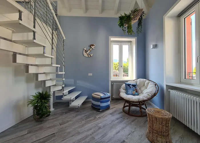 Corte Sant'andrea - Near דירה