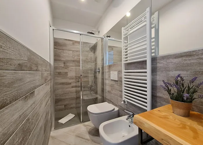 Corte Sant'andrea - Near דירה